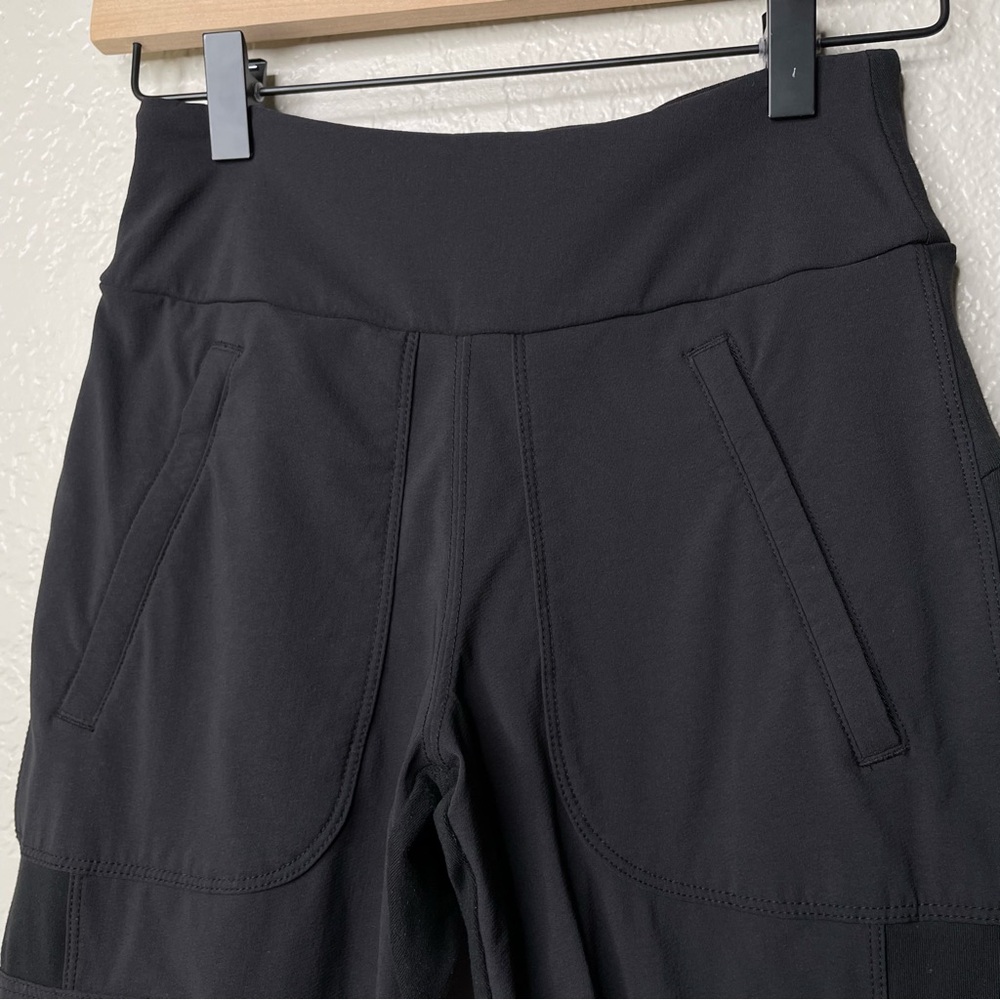Athleta Highline Hybrid Cargo Tight Skinny Workout Hiking Pants - Picture 3 of 16